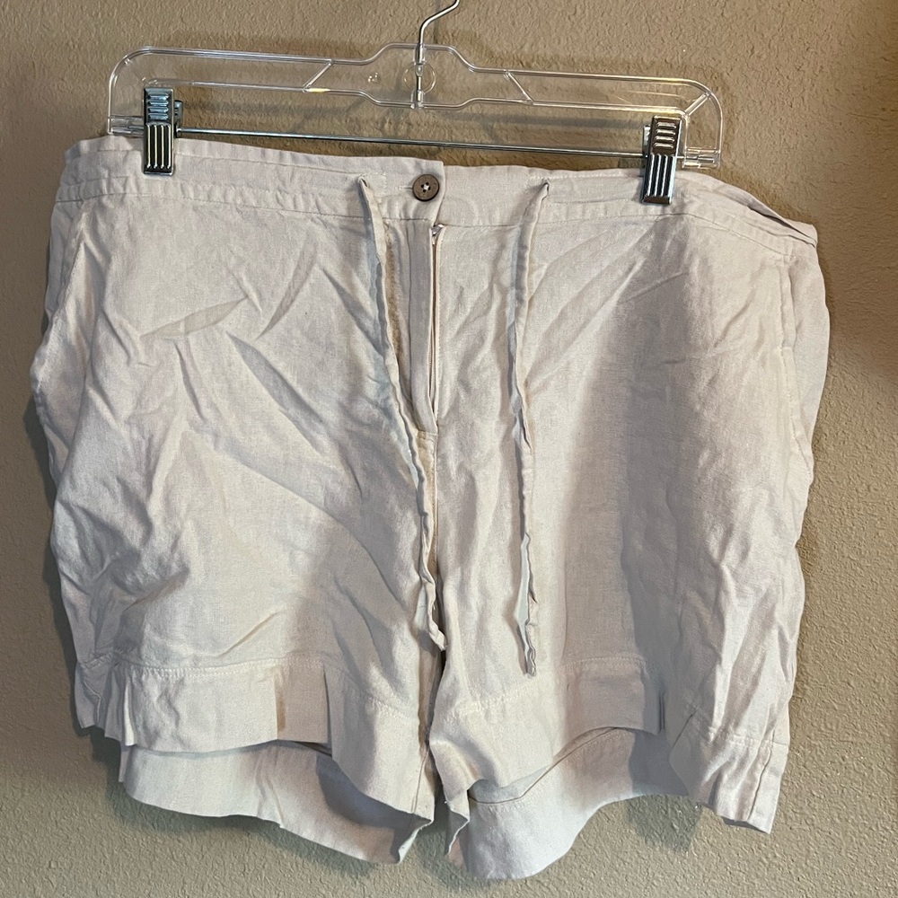 Cream Linen Charlie Paige Shorts
